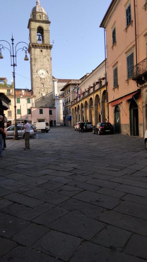 Tuscany, Pontremoli, Italy Swallows Court Lovely Home Sleeps 2 To 4 People Exteriör bild