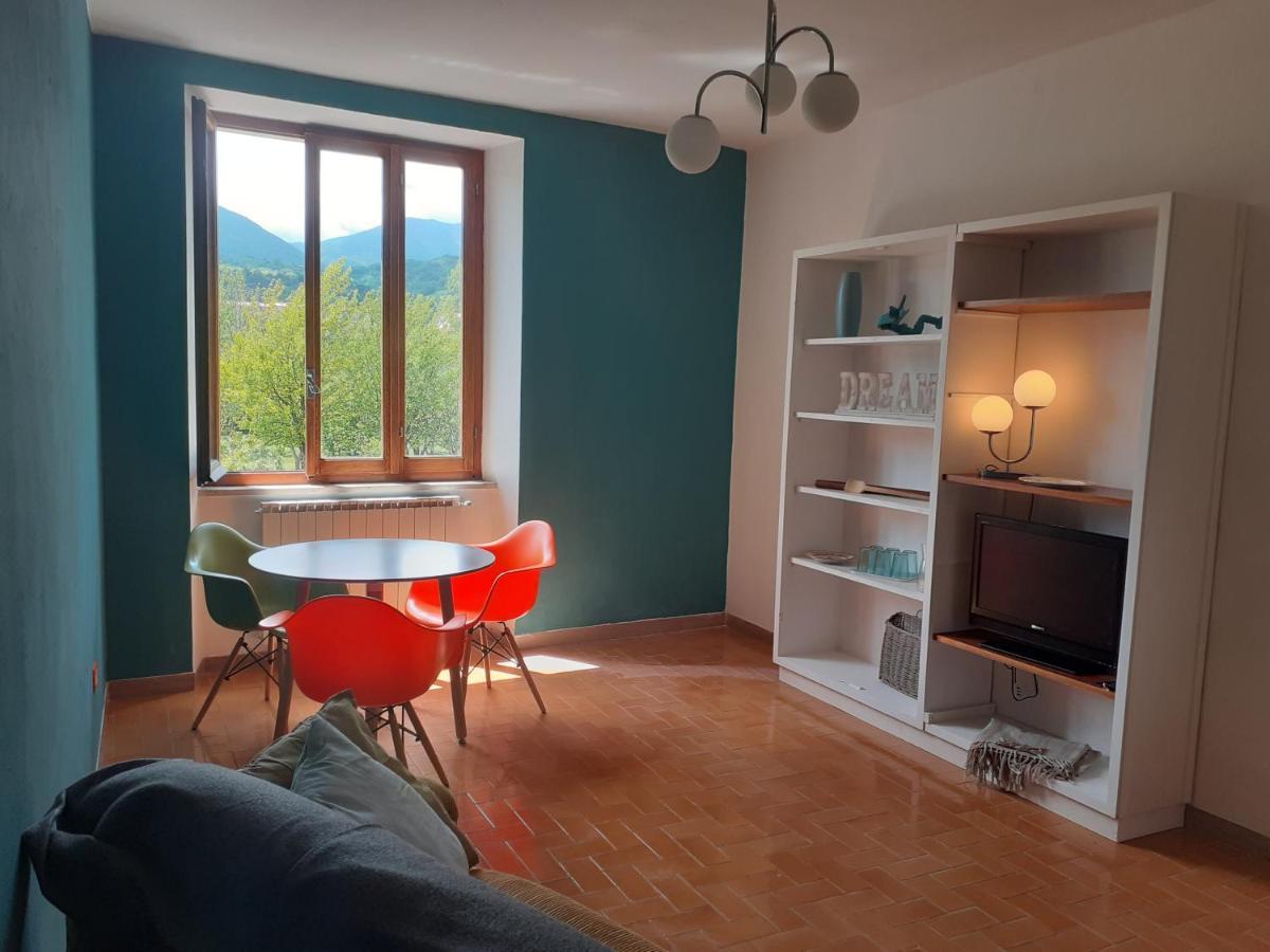 Tuscany, Pontremoli, Italy Swallows Court Lovely Home Sleeps 2 To 4 People Exteriör bild