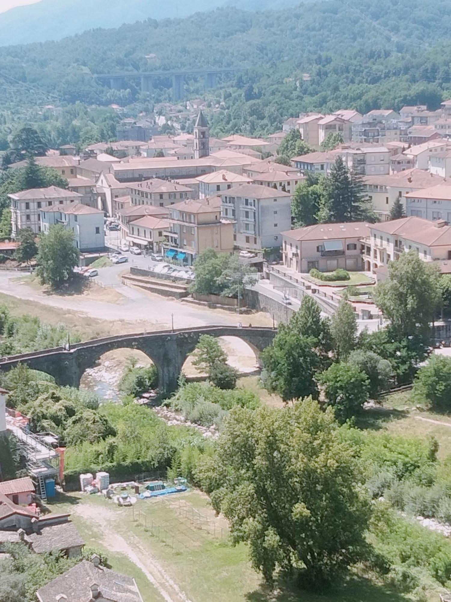 Tuscany, Pontremoli, Italy Swallows Court Lovely Home Sleeps 2 To 4 People Exteriör bild
